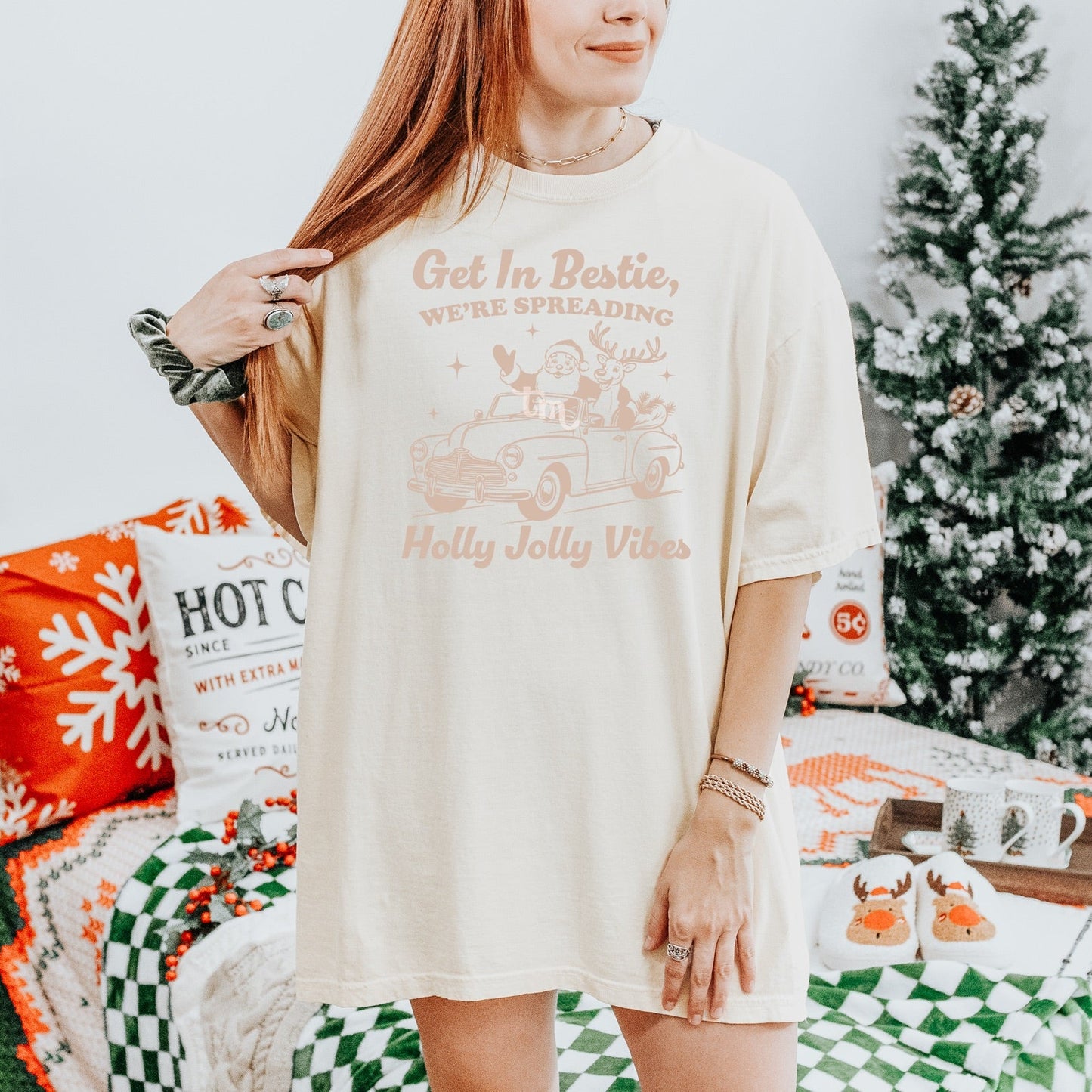 Holly Jolly Vibes Graphic Tee