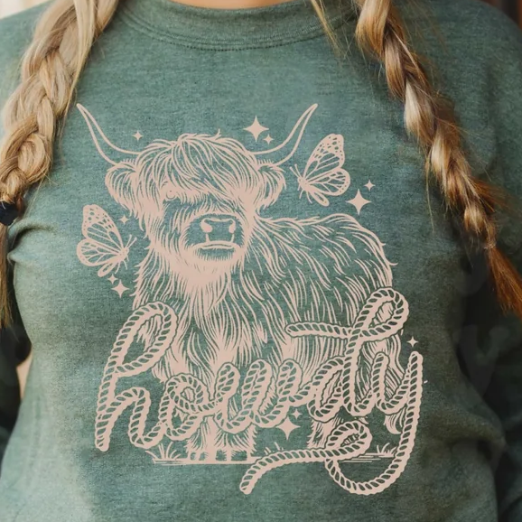 Highland Cow Howdy Graphic Tee
